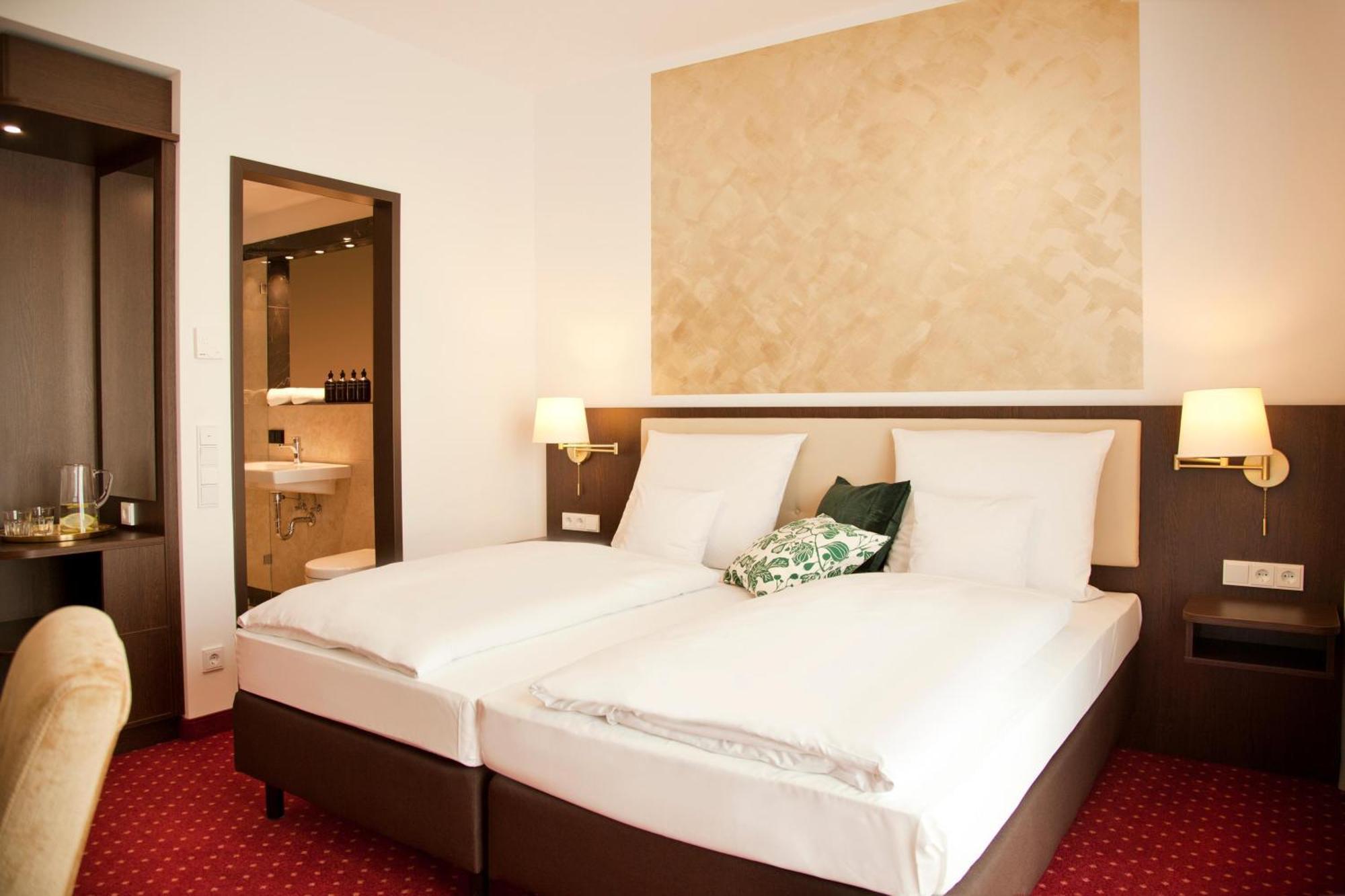 Gold Palais Hotel Берлин Екстериор снимка