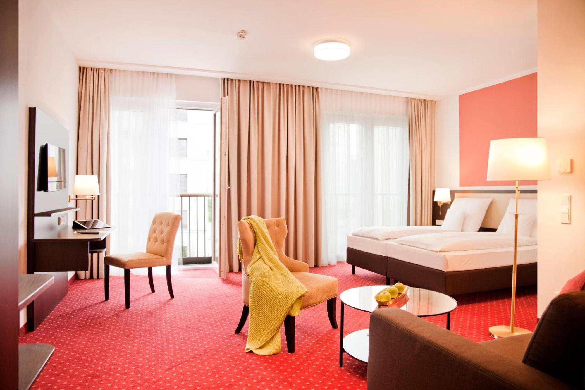 Gold Palais Hotel Берлин Екстериор снимка
