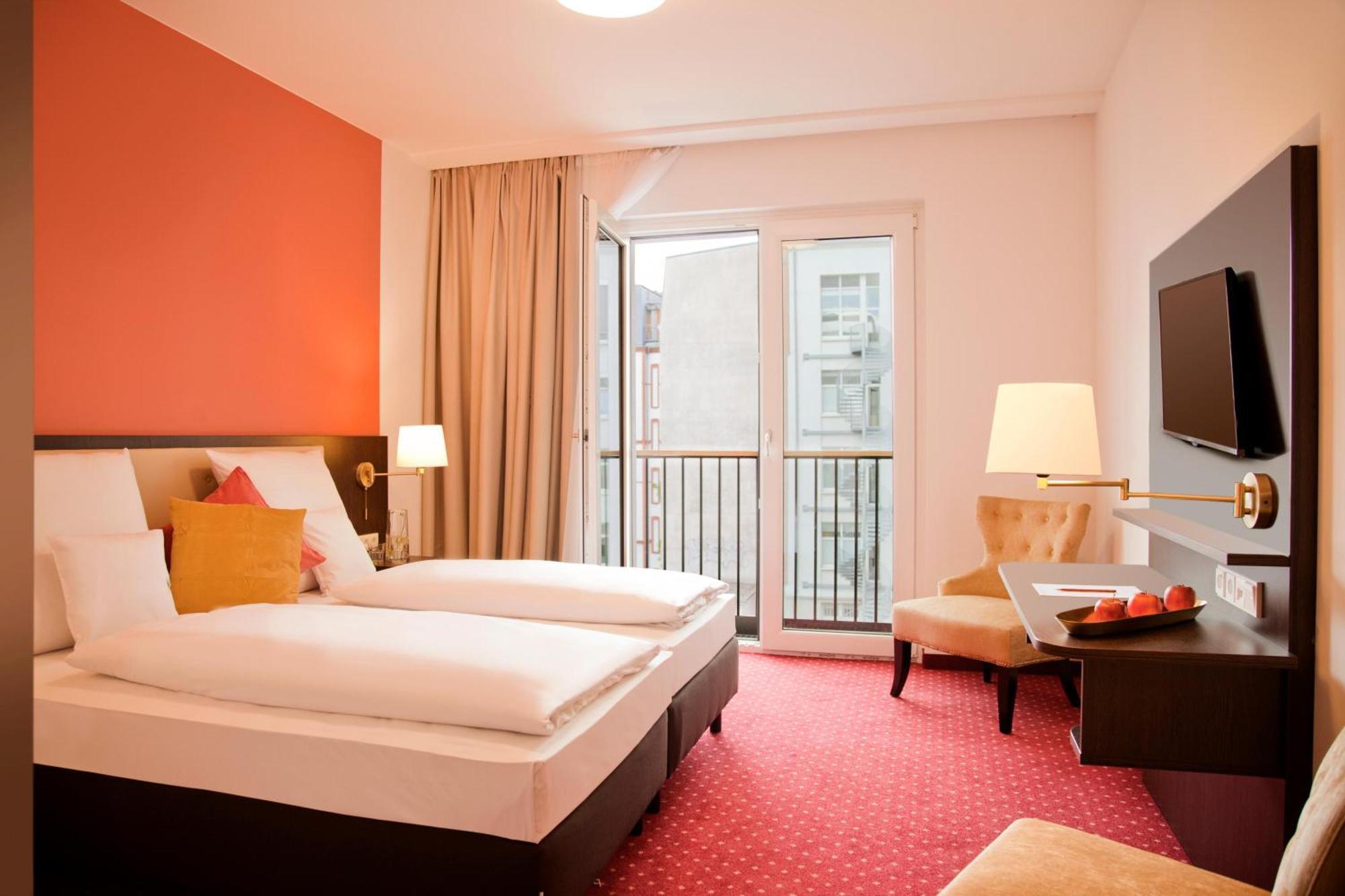 Gold Palais Hotel Берлин Екстериор снимка